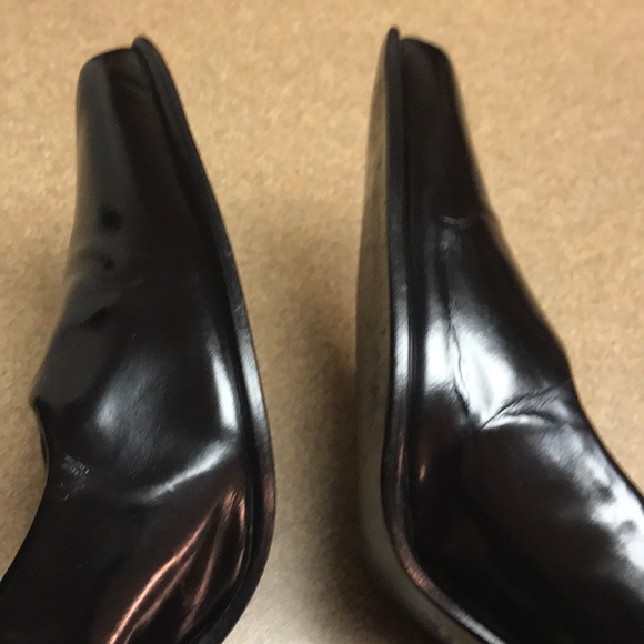 Prada Pumps - Picture 6 of 8